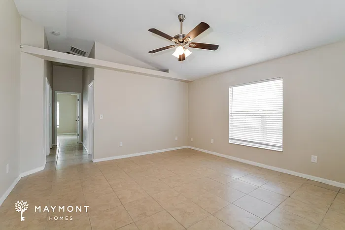 3 bed, 2.0 bath, 1088 sqft, $1,825 — Photo 3