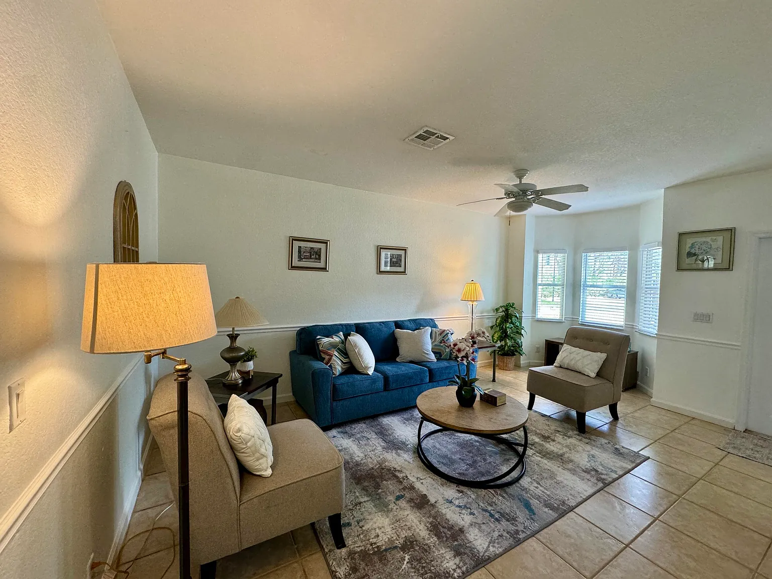 2 bed, 2.0 bath, 1108 sqft, $4,800 — Photo 2