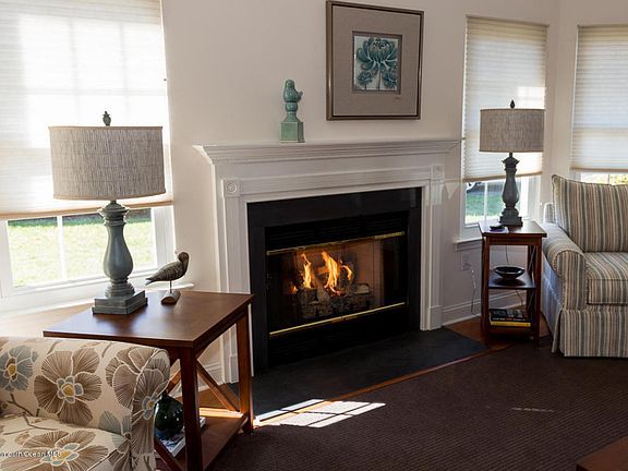 4th image of 2625 Meadow Lake Dr