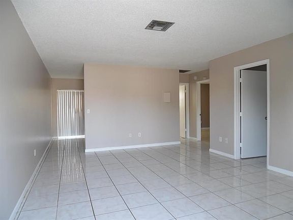 3rd image of 3990 Herndon Dr #3990