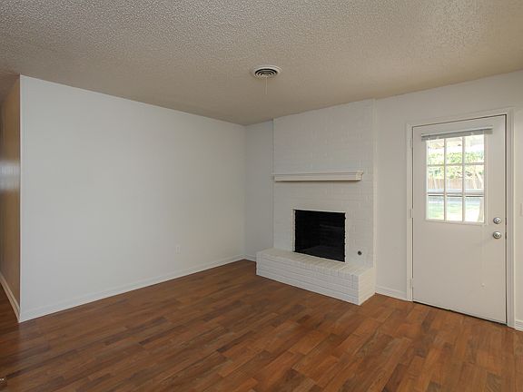 5th image of 3306 Teckla Blvd