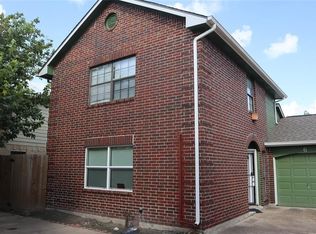 6 Regency Ln, Houston, TX 77088