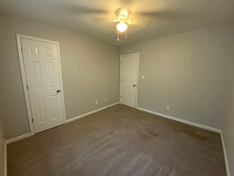 4621 - 4623 W Bainbridge Dr — Photo 22