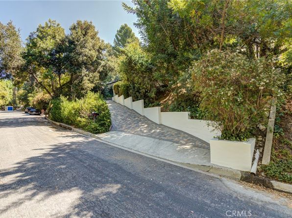 2740 Hutton Dr