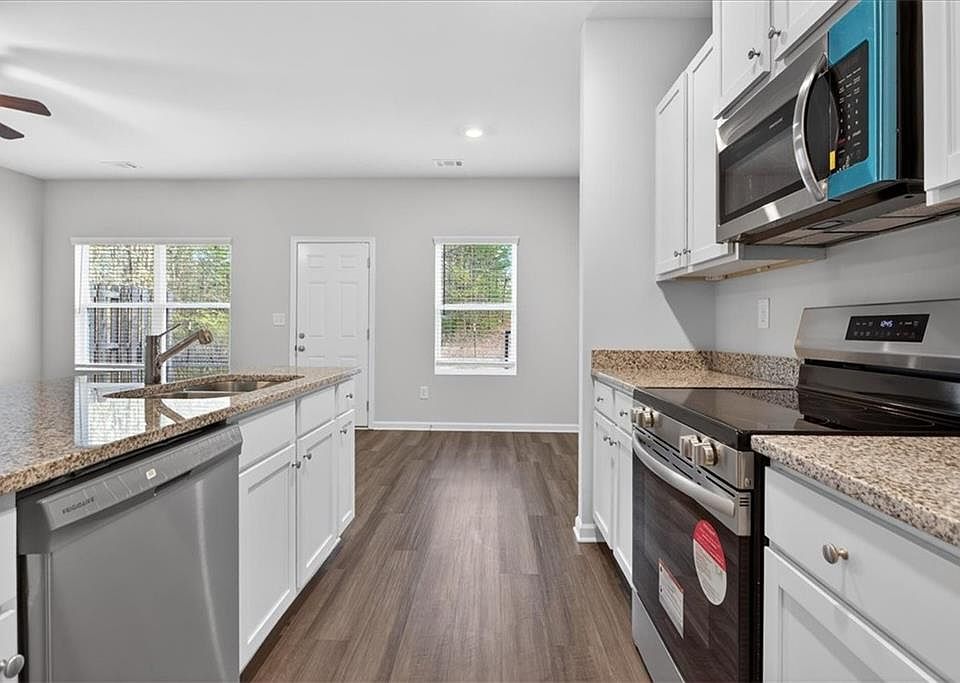 1st image of 146 Brexley Dr