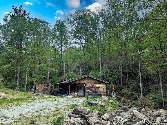 5th image of 1034 Kyles Creek Rd