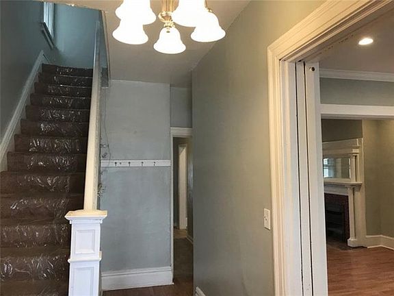 4th image of 5456 Kincaid St