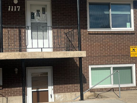 2nd image of 1117 Gard Pl APT 2