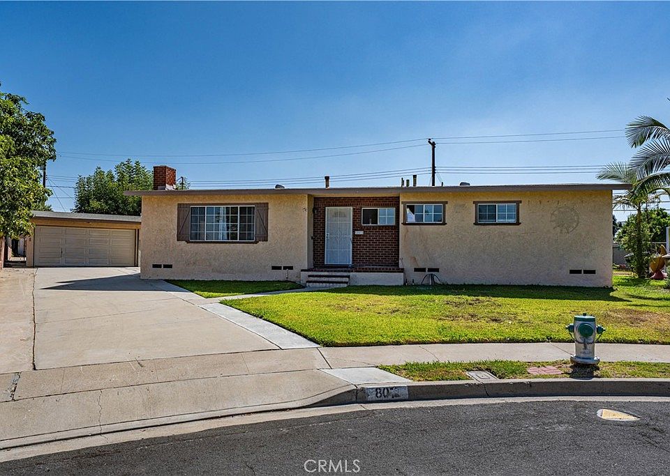 1st image of 807 W Lemon St