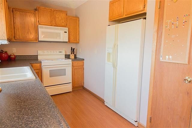 1st image of 1701 Corral Ln