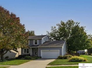 15225 Spencer St, Omaha, NE 68116