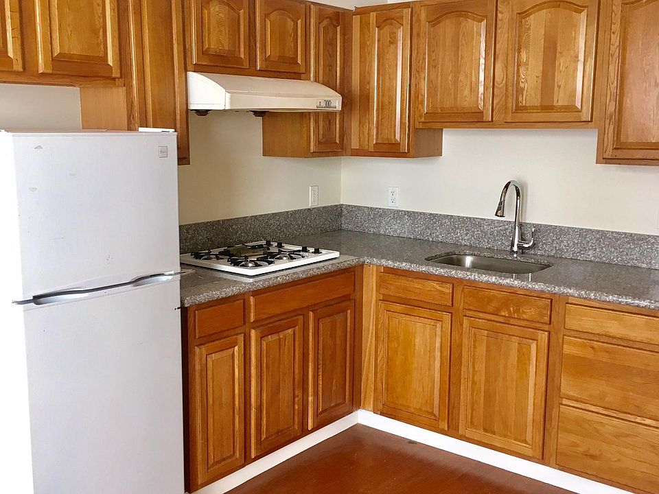 1st image of 1020 Hyde St APT 4