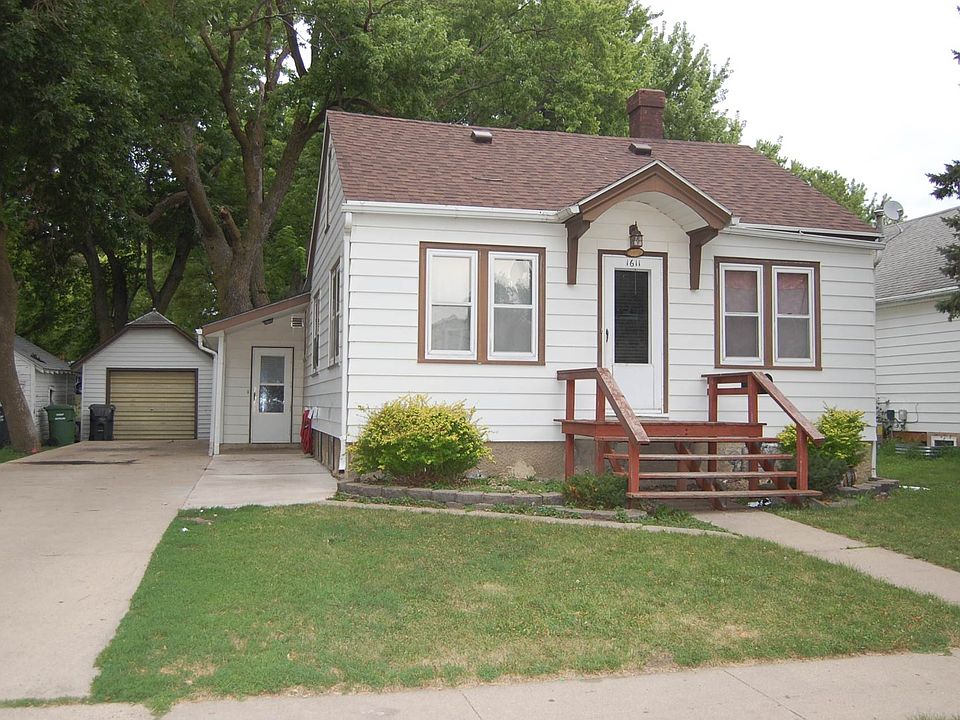 1st image of 1611 East Ave
