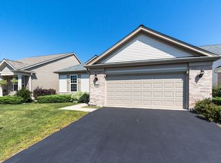 2818 Beacon Point Cir, Elgin, IL 60124