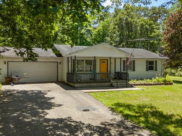 165 W 890 N, Wheatfield, IN 46392