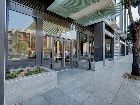 2nd image of 555 Fulton St #406