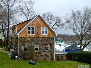 293 W Shore Rd, Huntington, NY 11743