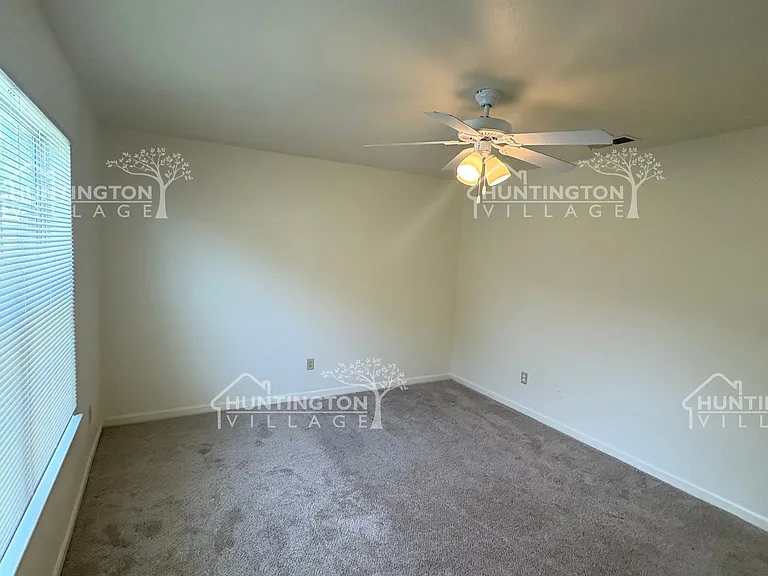 125 Christopher Ct — Photo 2