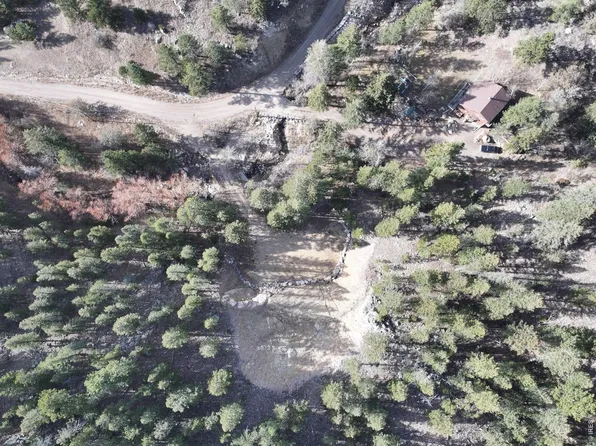 416 Black Creek Dr, Glen Haven, CO 80532