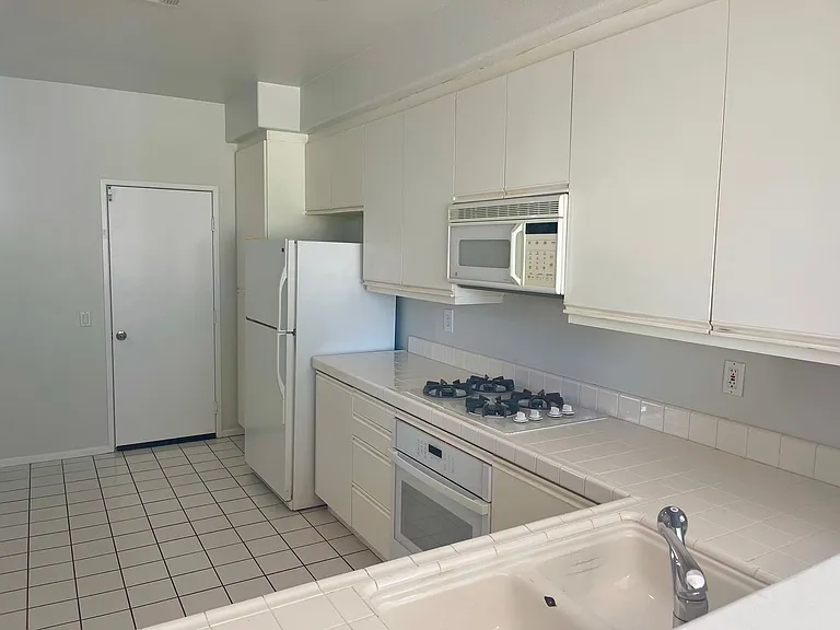 11503 Westview Pkwy — Photo 3