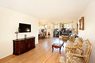 Sold by Adriana Arciello, LREB