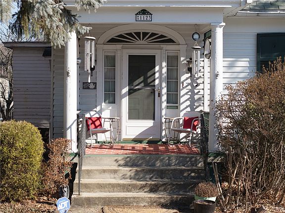 2nd image of 1123 Fawcett Ave