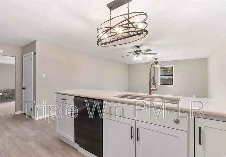 9914 Pinnacle Valley Rd — Photo 19