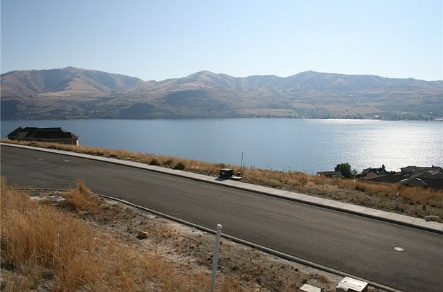 1st image of 109 Crystal Crest Dr