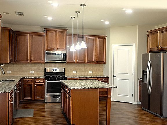 5th image of 5315 Mirror Lake Dr