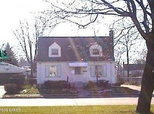 14690 Veronica Ave, Eastpointe, MI 48021