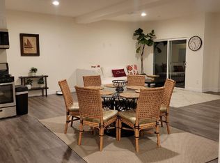 1041 Leighton Ave, Los Angeles, CA 90037