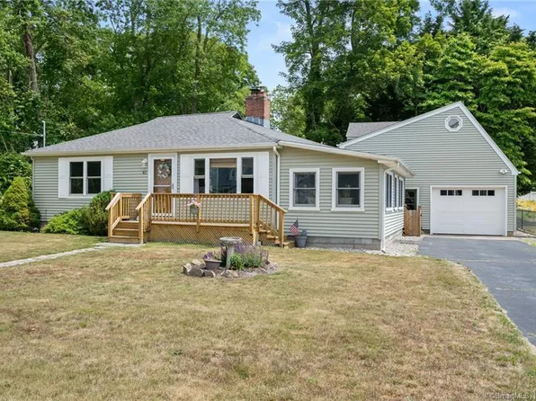 61 South Beechwood Road, East Lyme, CT 06357