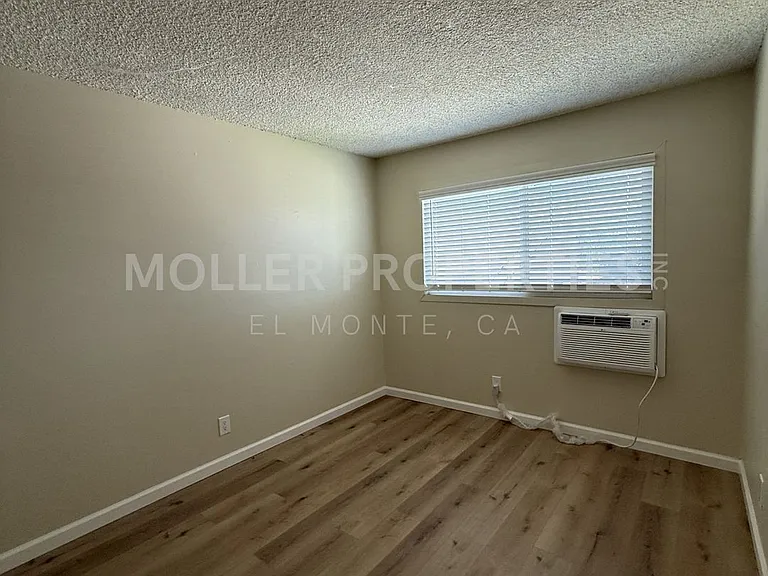 Baldwin Park 3229 — Photo 10