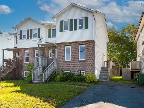 53 Silver Maple Dr, Timberlea, NS B3T 1G6