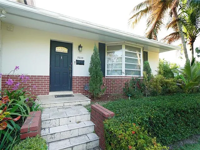9220 SW 103rd Ave — Photo 16