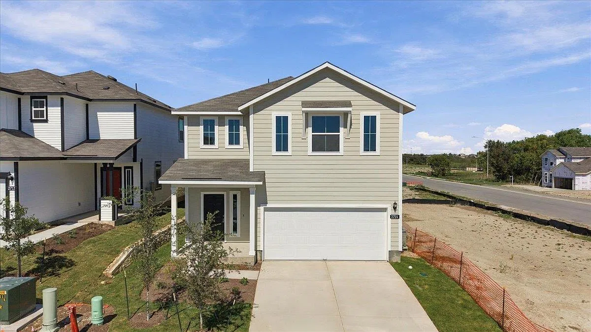 4 bed, 3.5 bath, 2446 sqft, $2,750 — Photo 1