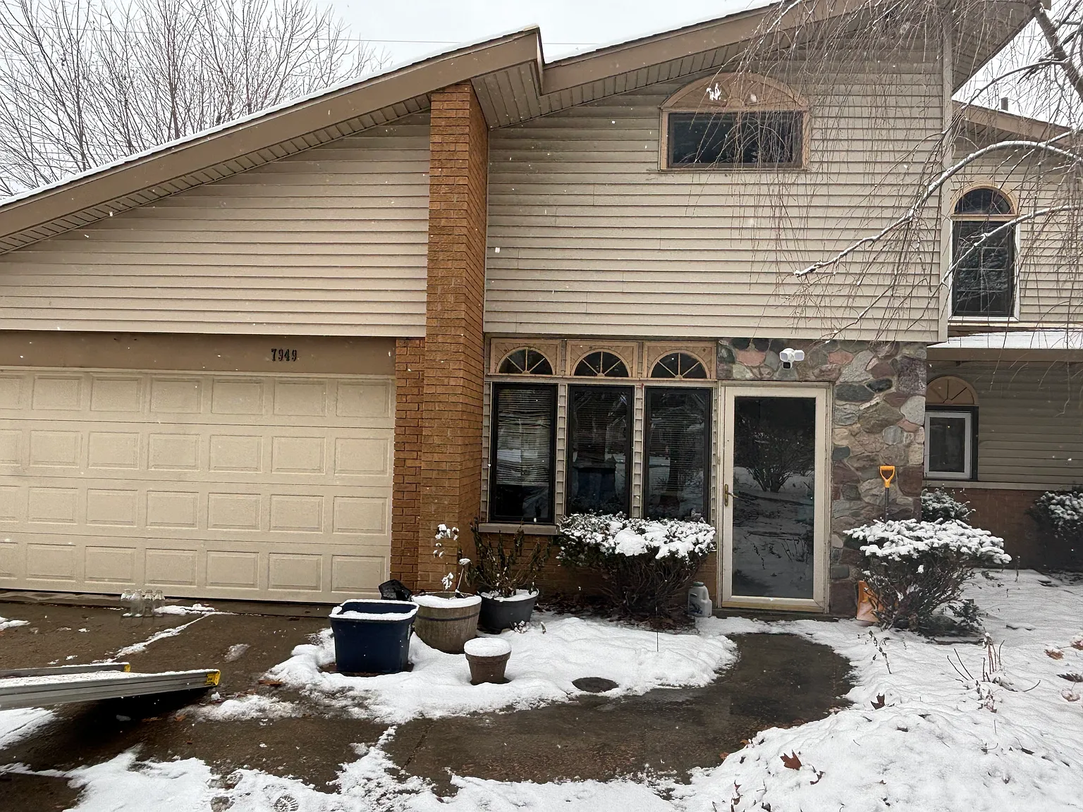 4 bed, 1731 sqft, $2,250 — Photo 2