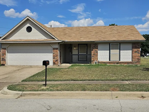 6349 Beetle Dr, Watauga, TX 76148