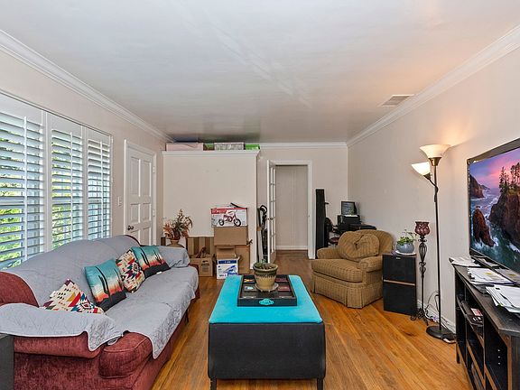 2nd image of 11019 Saragosa St