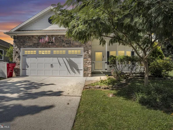 45 Colonial Ct, Shippensburg, PA 17257