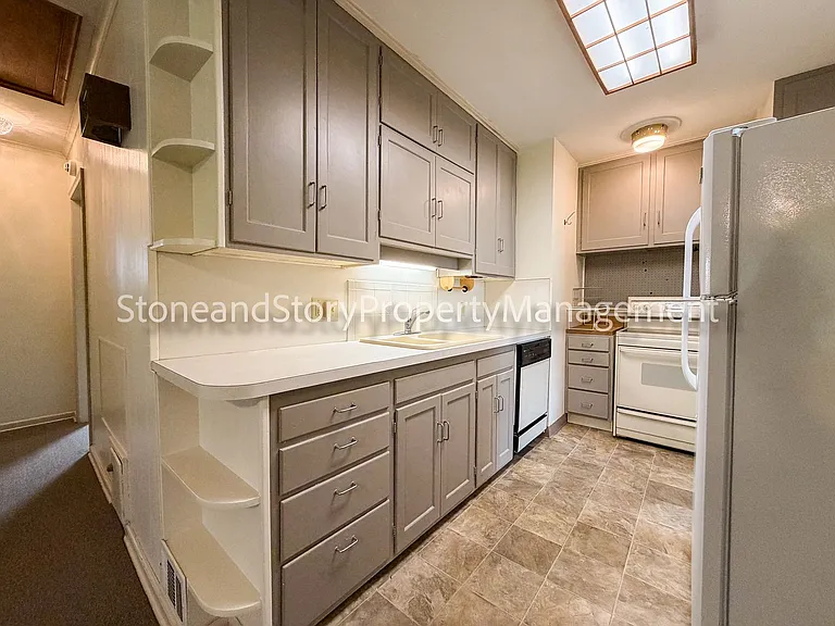 1726 SW Medford Ave — Photo 4