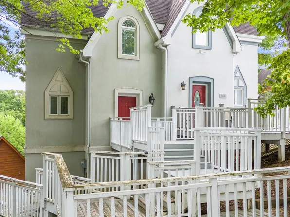 306 Greenwood Way APT 2, Pigeon Forge, TN 37863