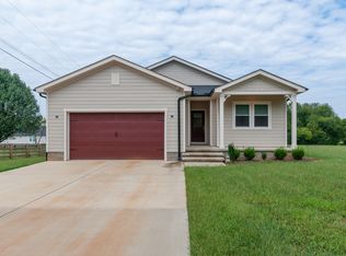 121 White House Ln, Pulaski, TN 38478