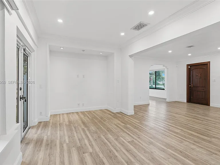 110 N 16th Ave — Photo 26