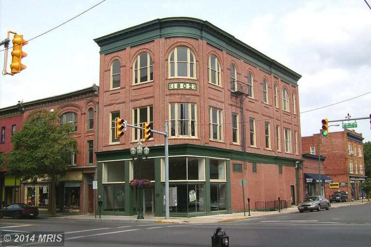 201 N Queen St, Martinsburg, WV 25401 Zillow