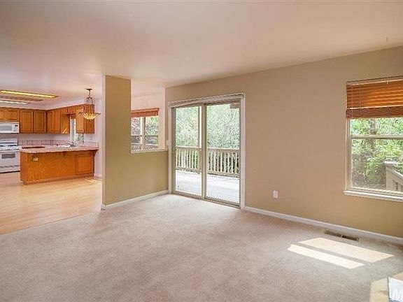 5th image of 420 Foresthill Ave