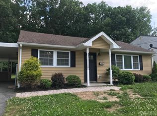111 Winthrop Rd, Edison, NJ 08817