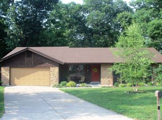24 Graystone Ct, Saint Charles, MO