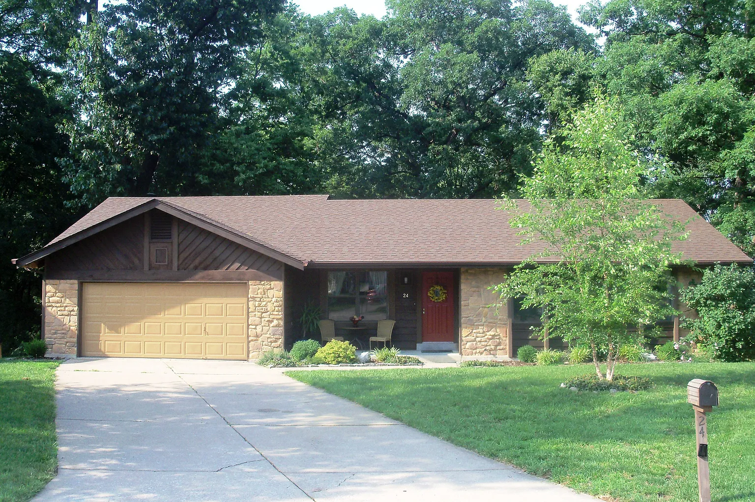 24 Graystone Ct photo 1