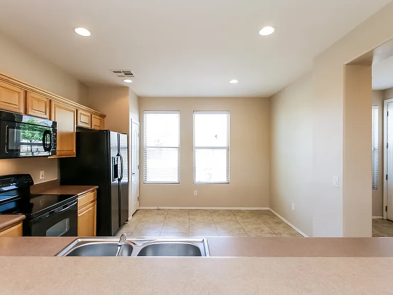 347 N Wesley — Photo 6